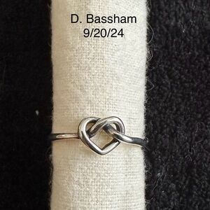 James Avery Delicate Heart Knot Ring, Size 7